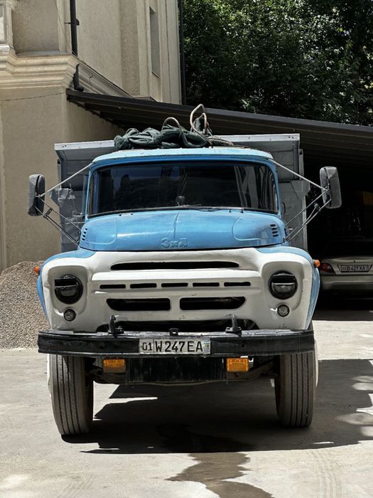 Samosval Zil sotiladi