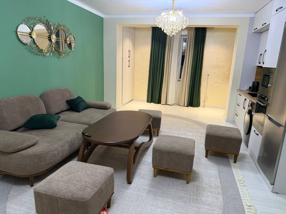 Uy sotiladi yaqeen domlari 50 maktab