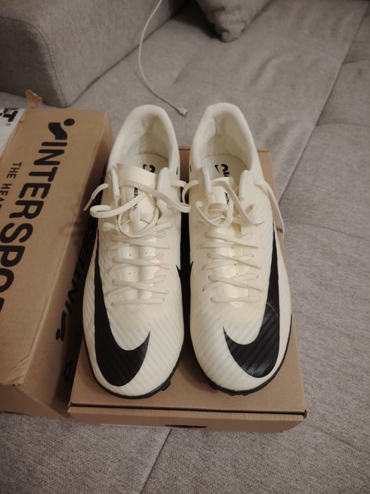 Нови стоножки NIKE air zoom vapor 15