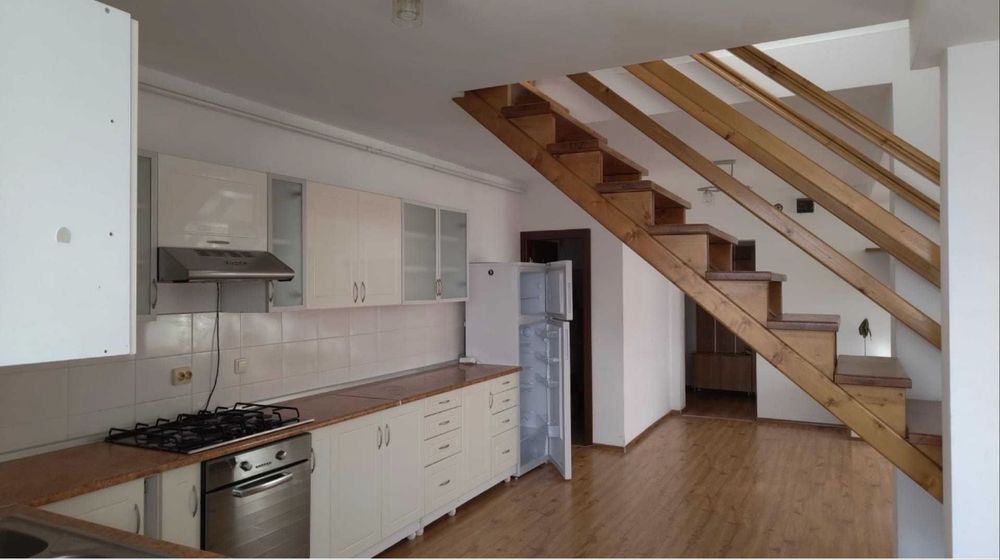 Apartament 3 camere , 98 mp pe doua niveluri Campia Turzii