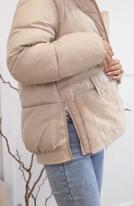 Ж е н с к а я  к у р т к а