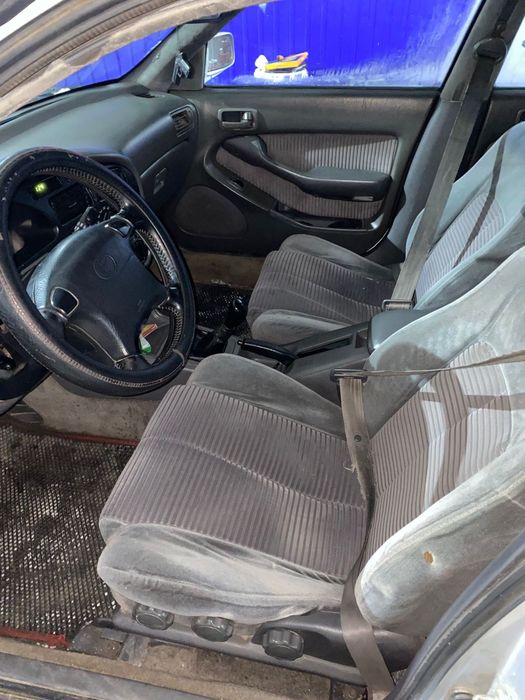 Продам машину toyota camry