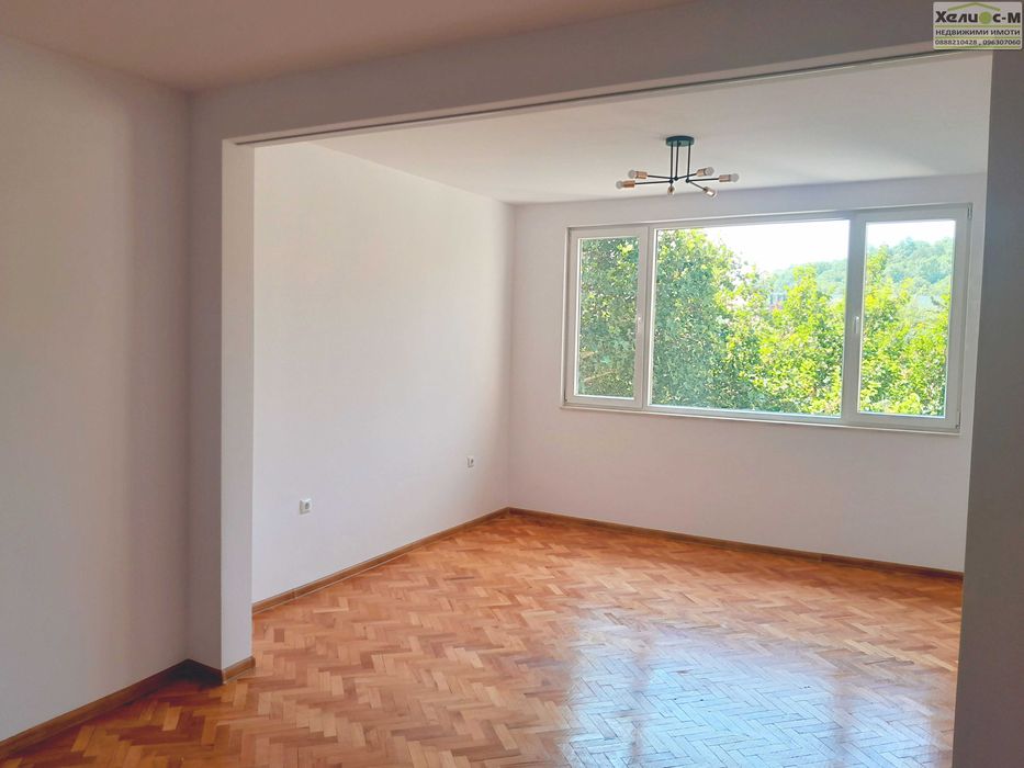 Тристаен апартамент до парк "Монтанезиум" и "Слънчева градина"