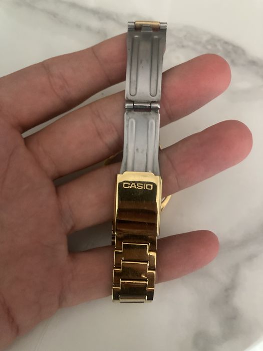 Casio часовник водоустойчив