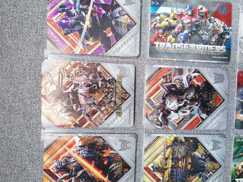 Set complet carti base Transformers Rise of Beasts + cartonase rare
