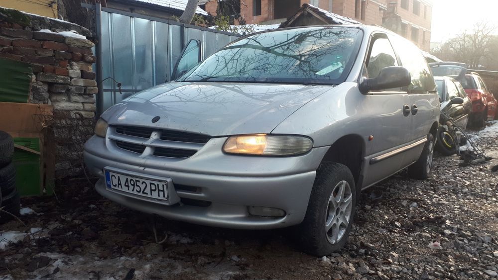 Chrysler Voyager на части