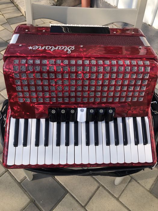Acordeon Startone 72 basi