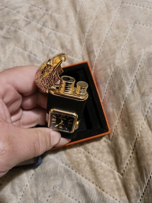 Запалка с часовник