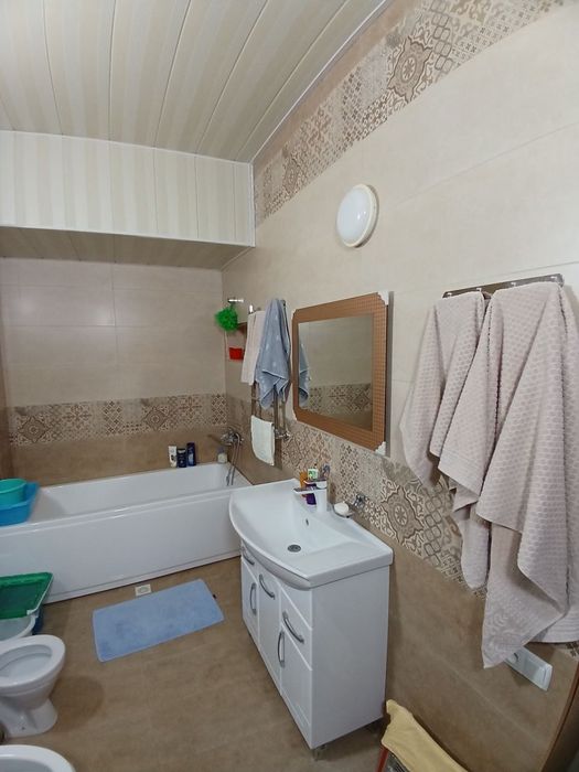 Узбекистанская 115м2; 3-ком кв;2-эт продаётся квартира