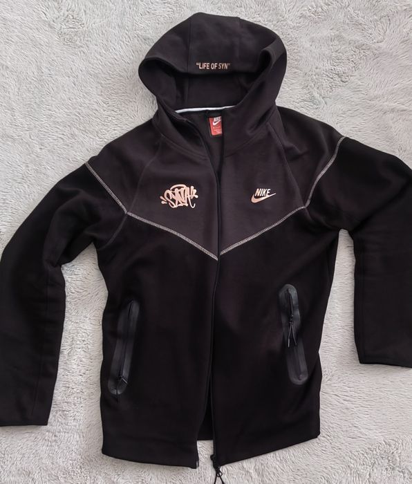 Nike tech fleece размер M