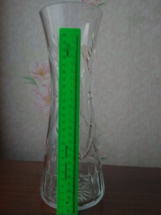 Хрустальная ваза