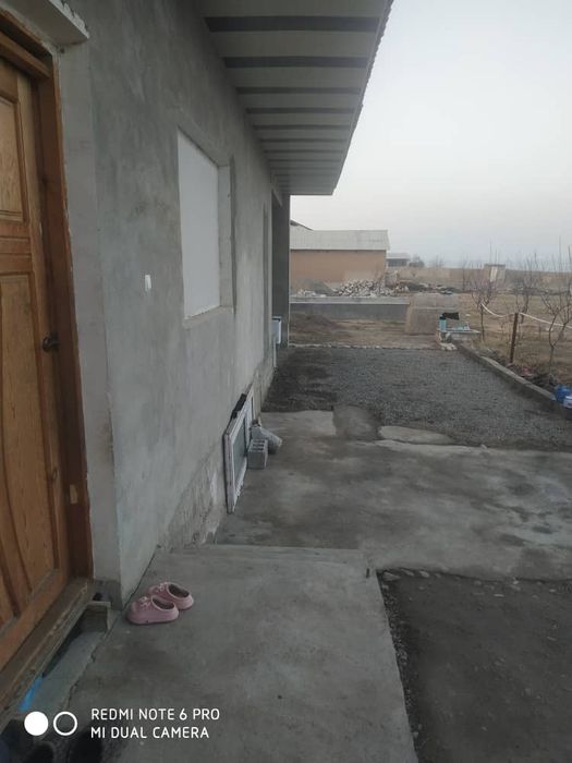 15 sotik 4 xonali uy