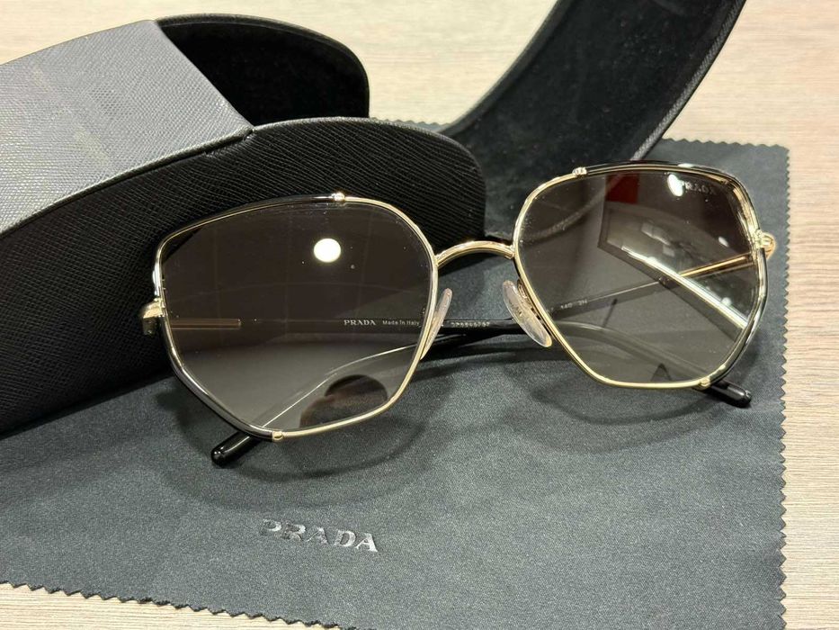 Слънчеви очила Prada SPR 50W