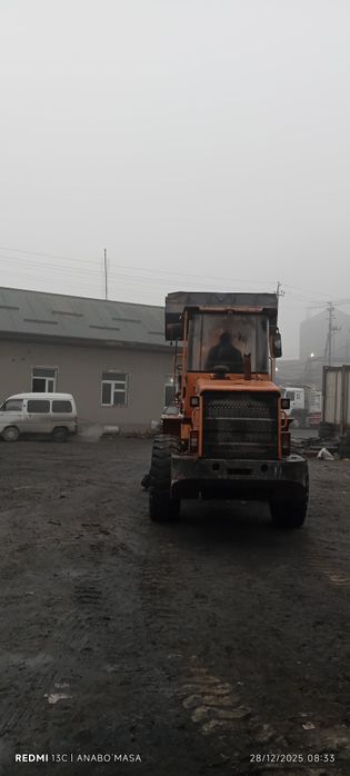 Pogruzchik qattiq ishlamagan