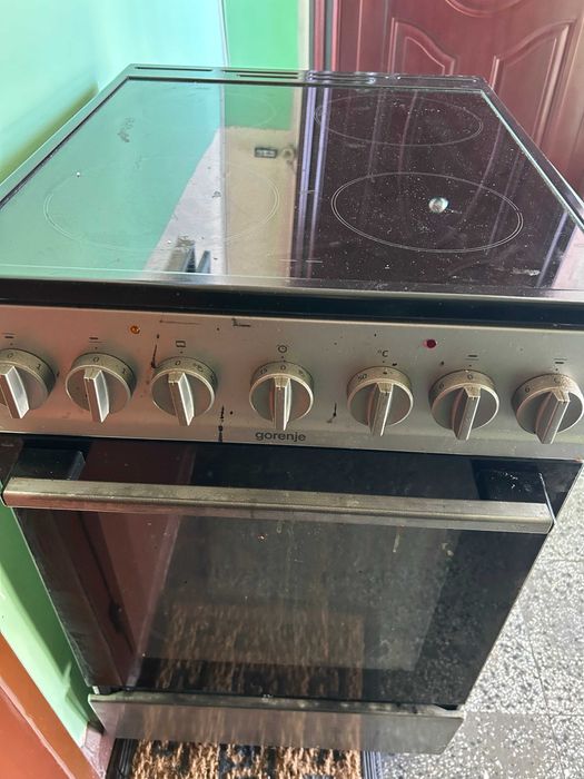 Фурна Gorenje за ремонт или части