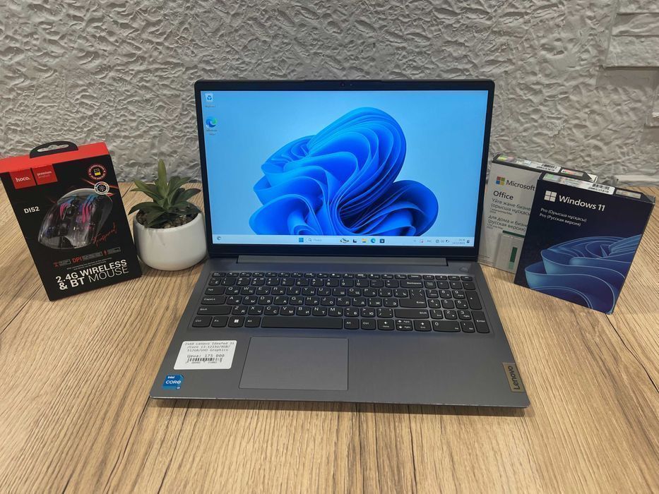 Ноутбук для работы Lenovo IdeaPad 3 /Core i3-1215U/8GB/512GB/UHD