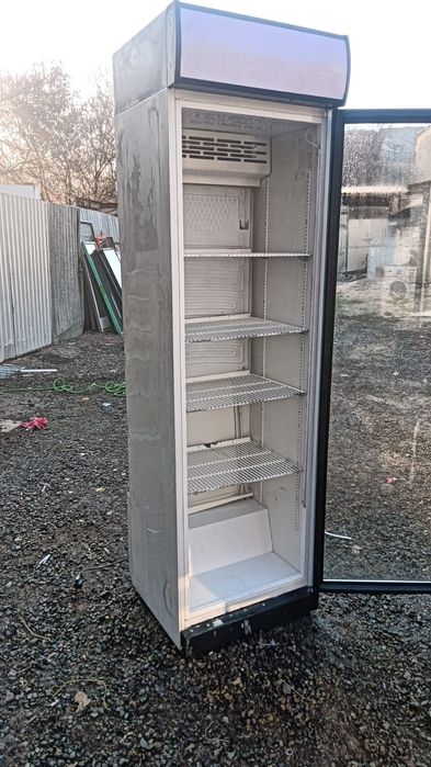 Ремонт холодильников морозильков