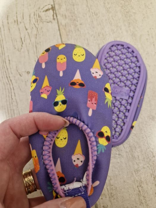 Vand papuci pt copii anti-alunecare