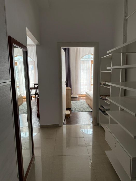 Închiriez apartament 2 camere 58 mp ultracentral / decomandat