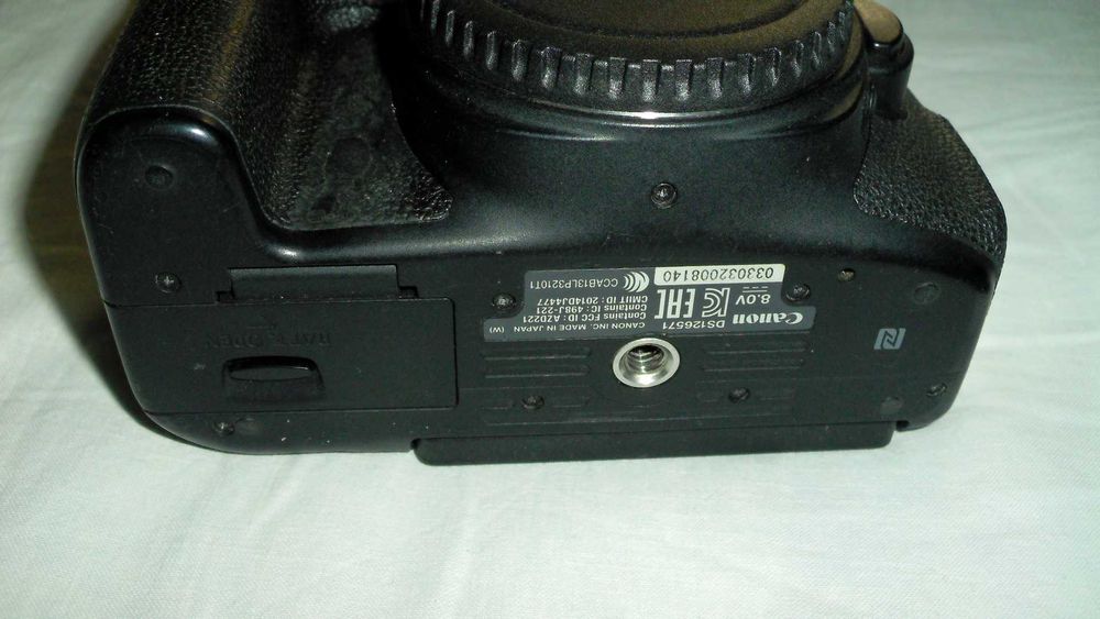 Фотоапарат Canon EOS 750D 24 MP FullHD Wi-Fi и оригинални обективи