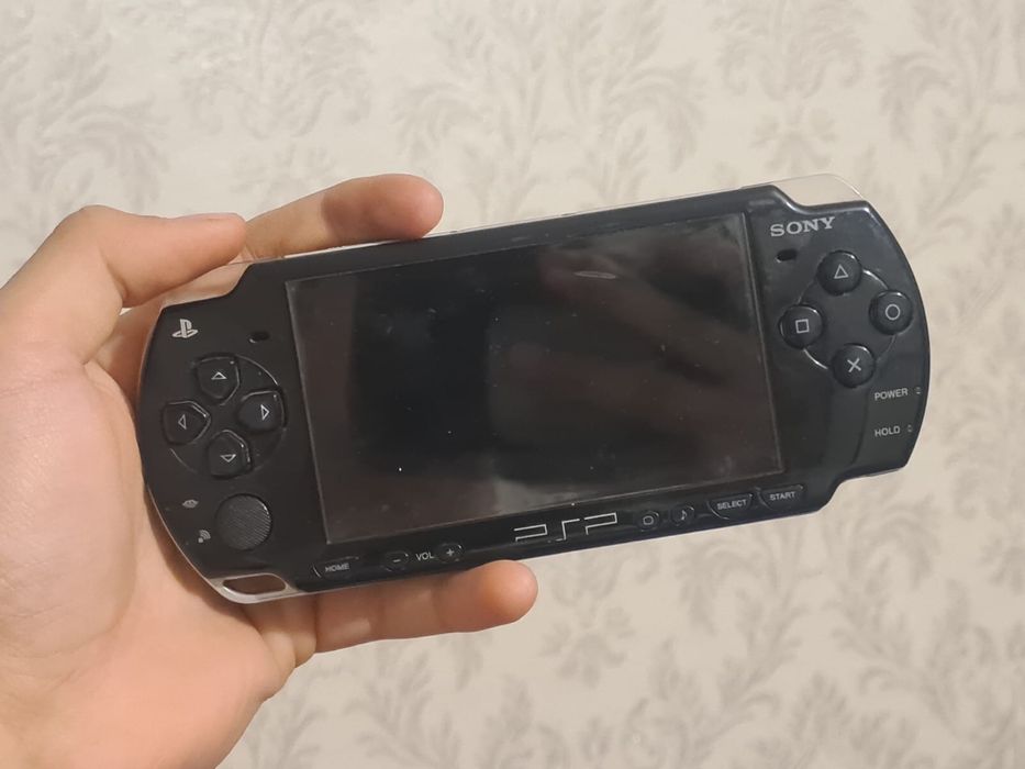 Sony PSP 2000 8GB