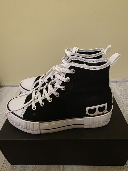 Karl Lagerfeld кецове