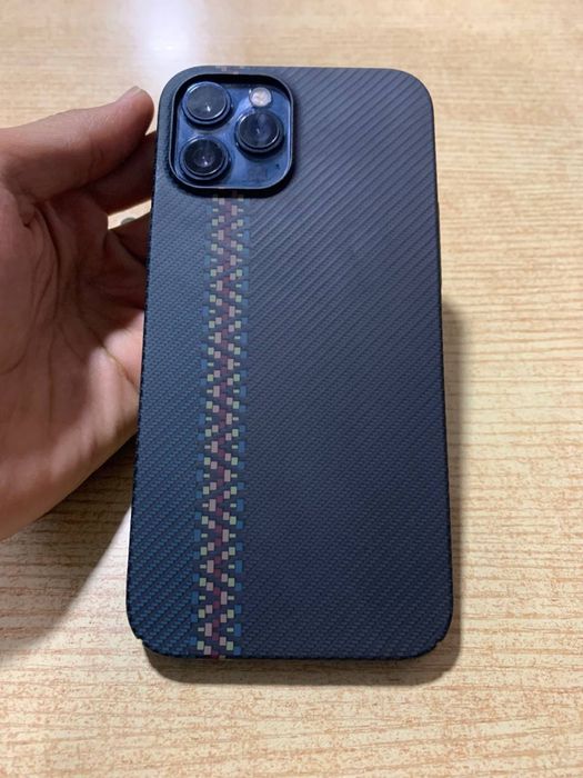 Iphone 12 pro max 256 gb holati ideal karobka dakument bor