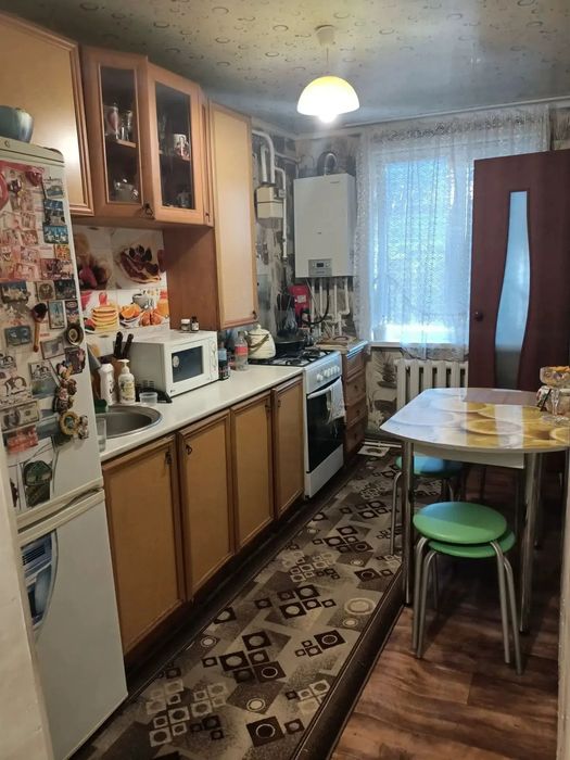 Продаётся 2-х комнатная квартира