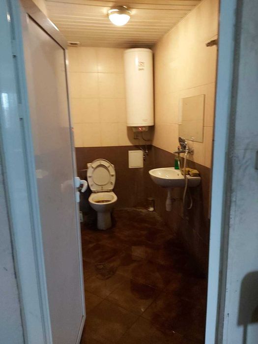 Дава се под наем Промишлена сграда в с. Балкански, Област Разград - 10000 кв.м за 867 € - Снимка #4