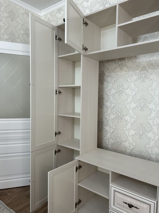 Стенка в гостиную