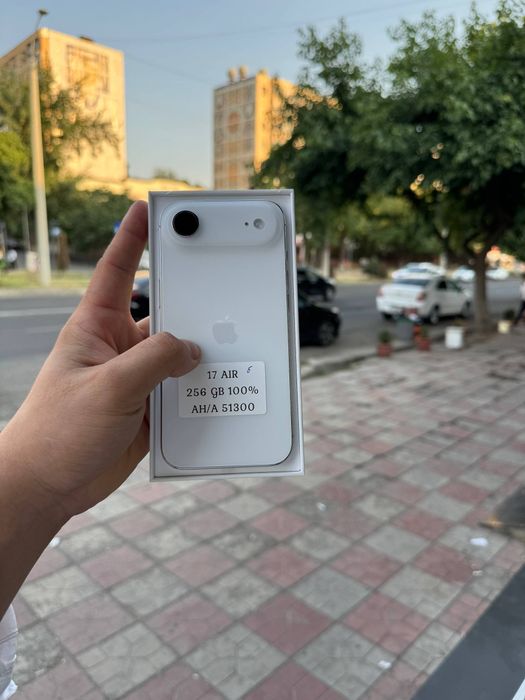 IPhone 17 Air   .