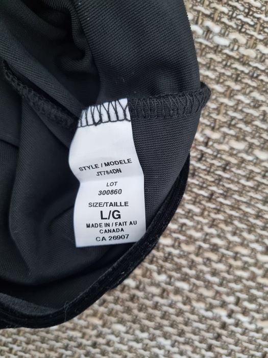 Rochie neagră din catifea