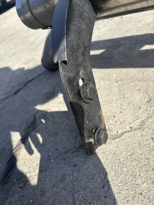 На монтеро спорт