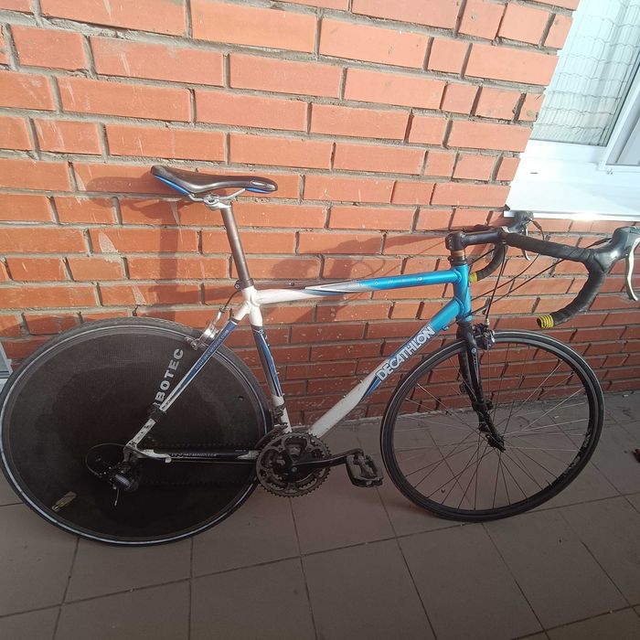 Шоссейный велосипед