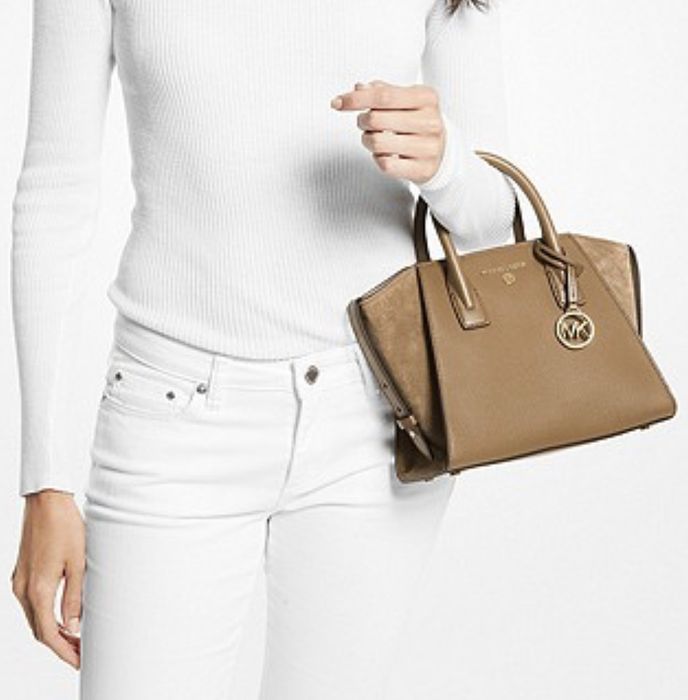 Кожаная сумка Michael Kors 70000