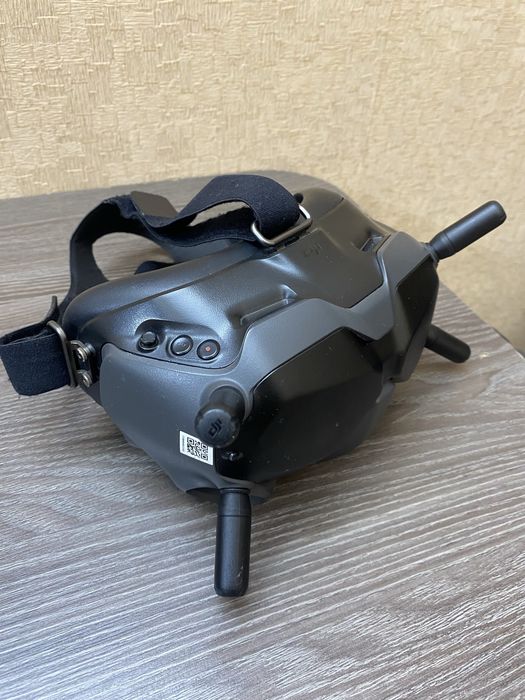 DJI FPV — оригинальный FPV-дрон DJI, квадрокоптер