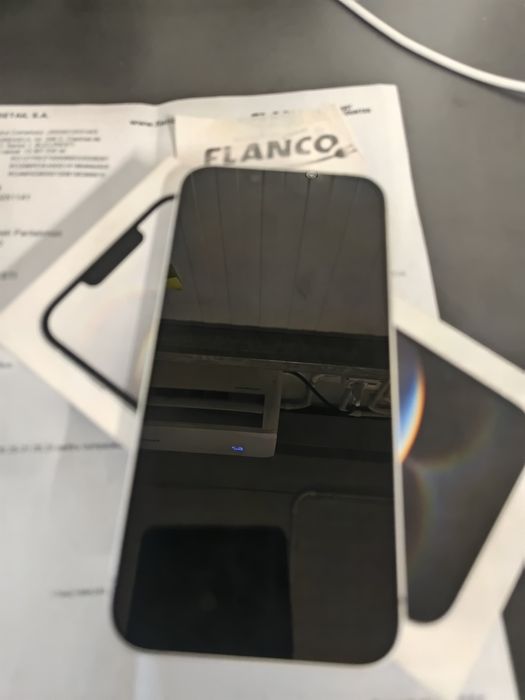 Amanet Ozana vinde iPhone 16e