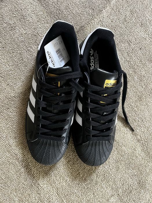 Adidas superstar