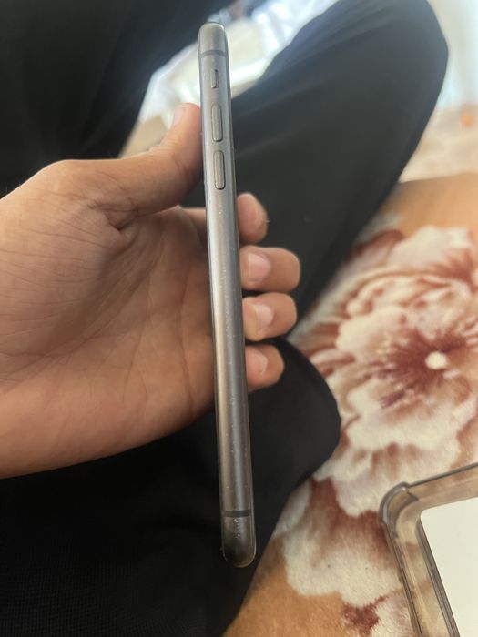 IPhone 11 продам