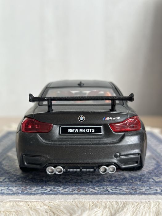 M4 GTS моделька