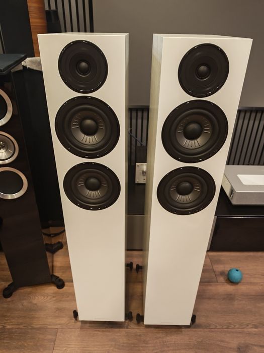 Boxe podea Wharfedale Diamond 12.4