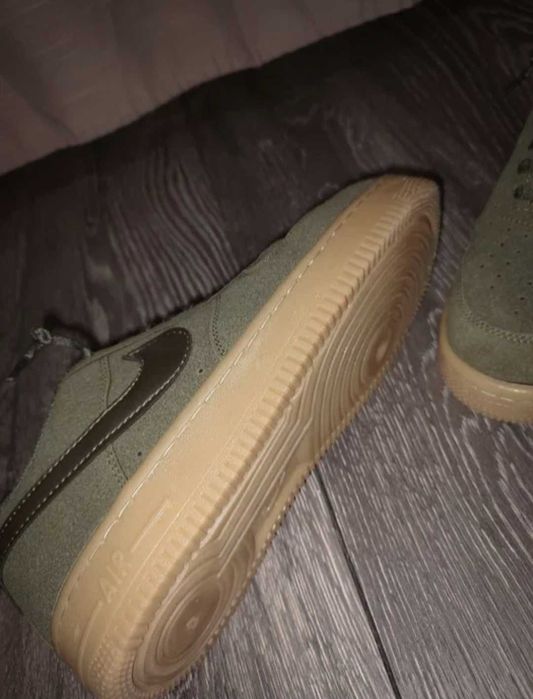Vand Af1 culoare verde kaki