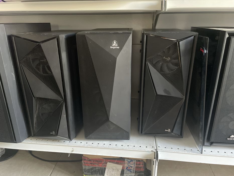 Продам корпус со стеклом