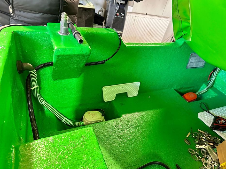 Barca pescuit + peridoc înmatriculat