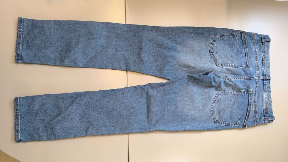 Дънки светли, тесни, размер 32, slim fit