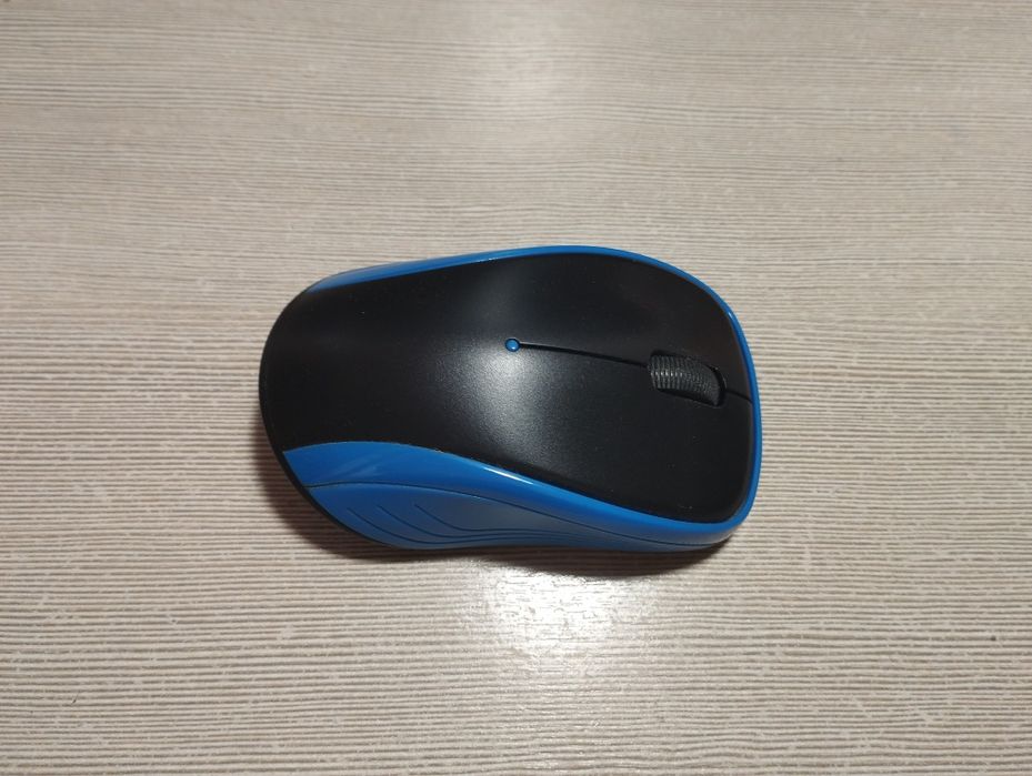 Ноутбук Fujitsu-Siemens Amilo Pi2550