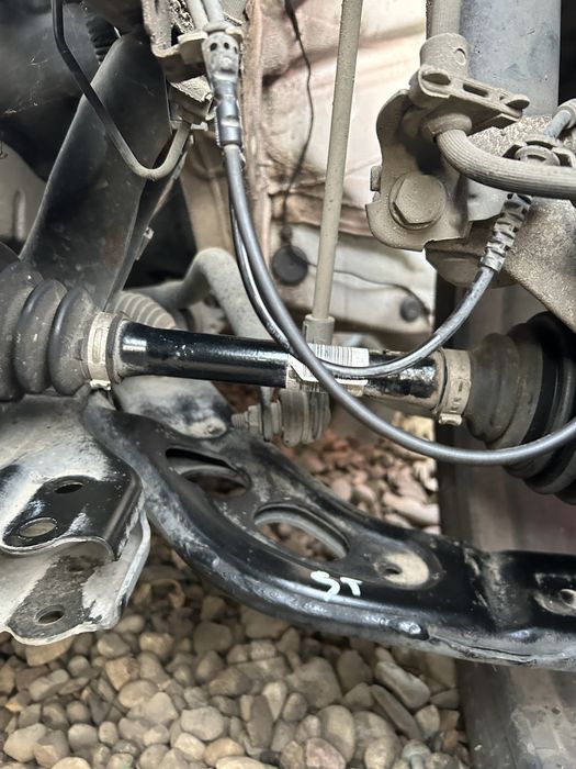 Basculă stânga față BMW X1 F48 2.0 d 2016