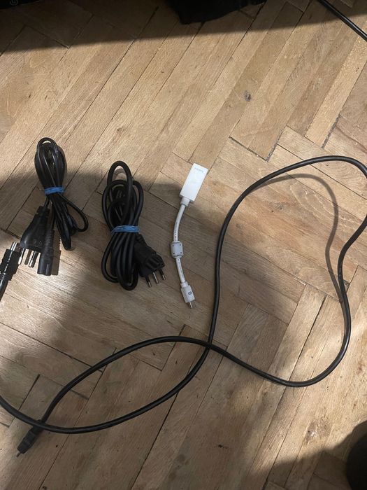adaptoare si cabluri alimentare xbox pc telefon ps  vga hdmi ...