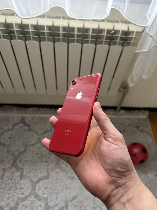 Срочно продам iphone XR (не вскрытый, но с минусами)
