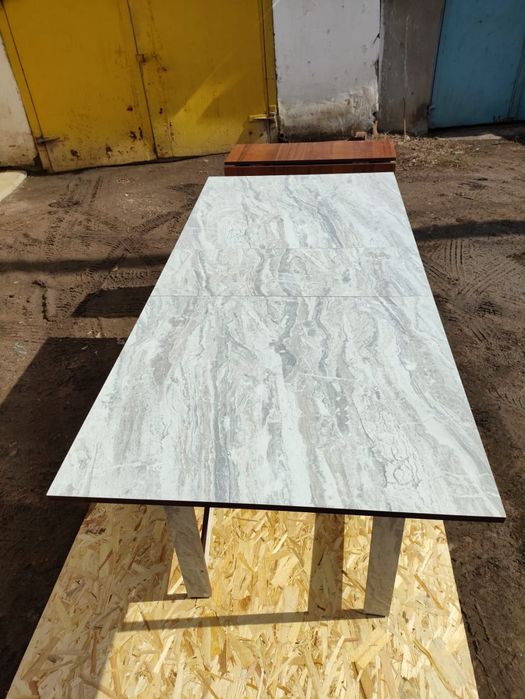 Продам стол книжка